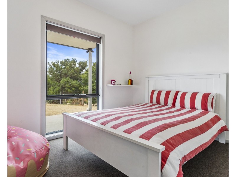 21 Skeggs Avenue, White Beach TAS 7184