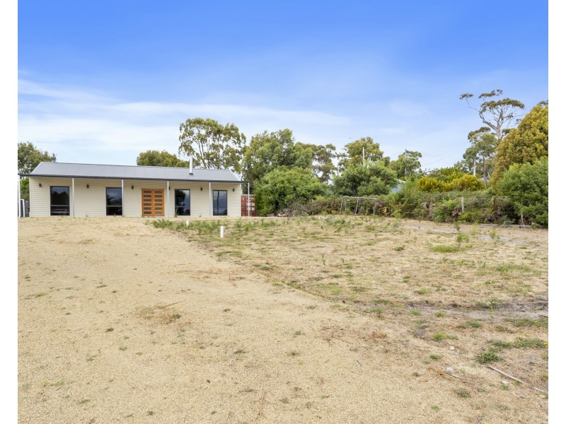 21 Skeggs Avenue, White Beach TAS 7184