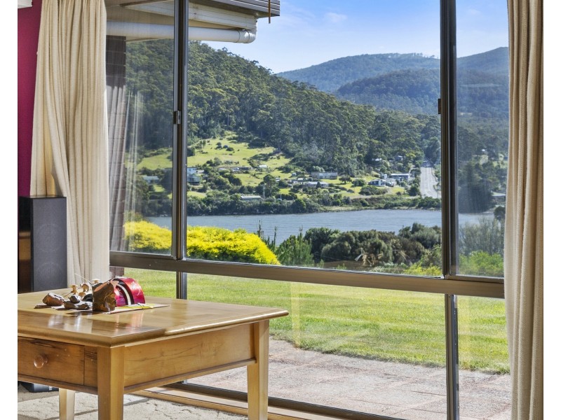 12 Albert Street, Eaglehawk Neck TAS 7179