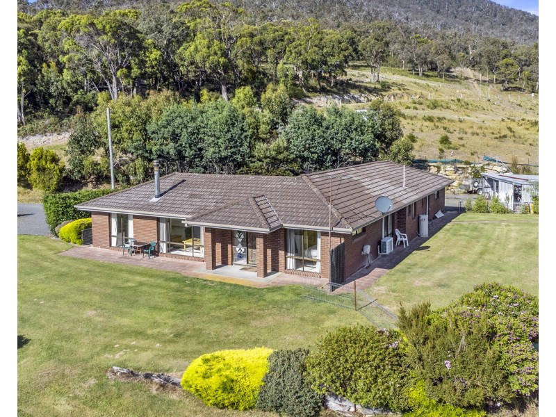 12 Albert Street, Eaglehawk Neck TAS 7179