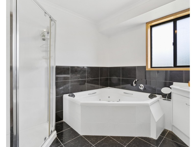 12 Albert Street, Eaglehawk Neck TAS 7179