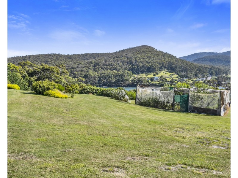 12 Albert Street, Eaglehawk Neck TAS 7179
