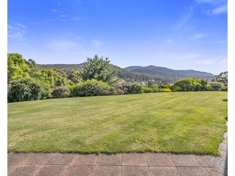 12 Albert Street, Eaglehawk Neck TAS 7179