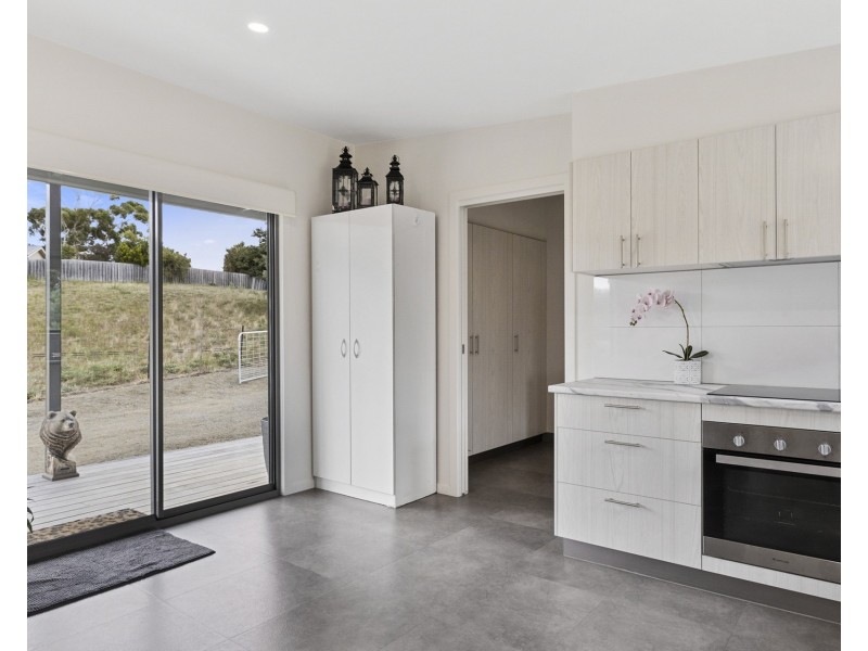 9 Chaffeys Drive, Dodges Ferry TAS 7173