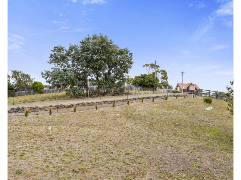 9 Chaffeys Drive, Dodges Ferry TAS 7173