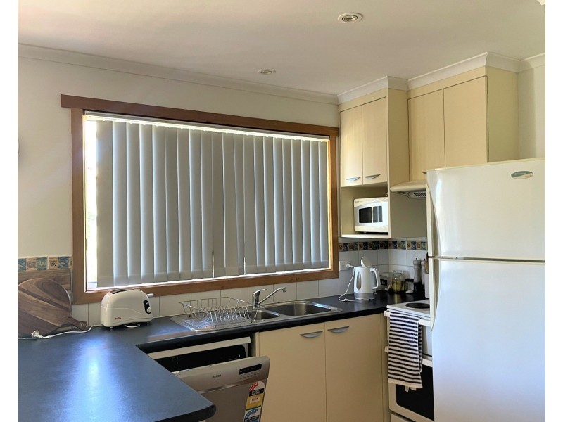 6 Banksia Street, Primrose Sands TAS 7173