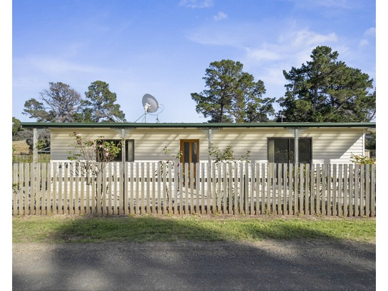 16 Jones Road, Premaydena TAS 7185
