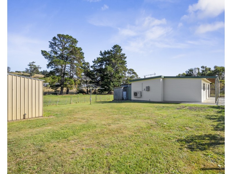 16 Jones Road, Premaydena TAS 7185