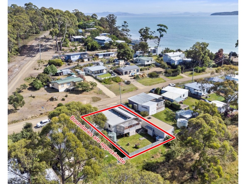 6 Sloping Main Drive, Sloping Main TAS 7186