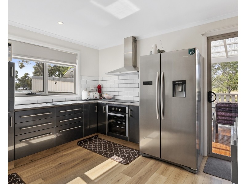 6 Sloping Main Drive, Sloping Main TAS 7186
