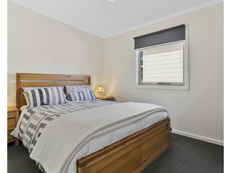 6 Sloping Main Drive, Sloping Main TAS 7186