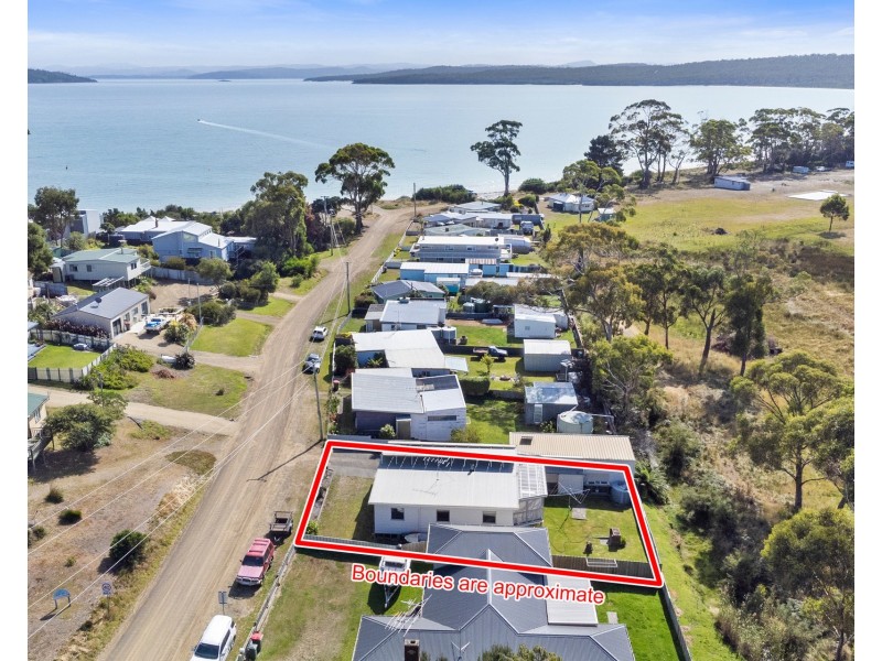 6 Sloping Main Drive, Sloping Main TAS 7186