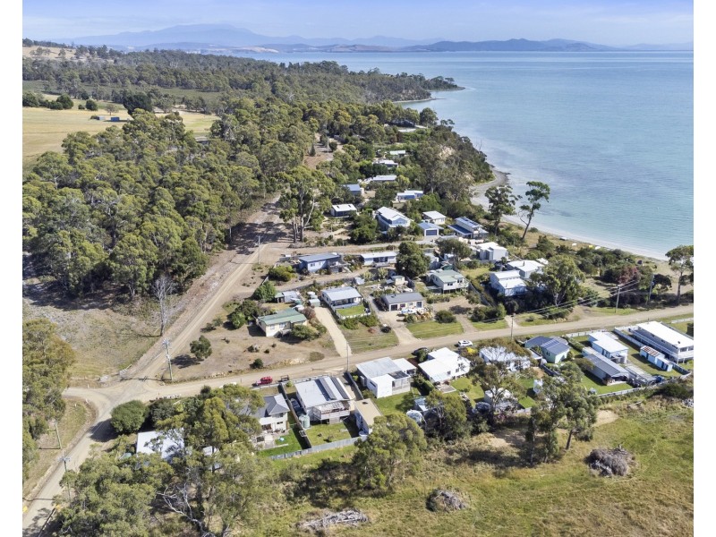6 Sloping Main Drive, Sloping Main TAS 7186