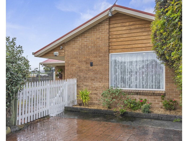 8 Signal Hill Road, Dodges Ferry TAS 7173