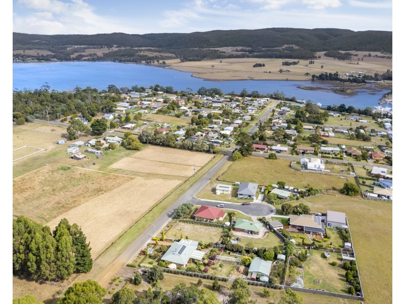 47 Roberts Street, Triabunna TAS 7190