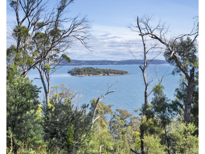5531 Arthur Highway, Eaglehawk Neck TAS 7179