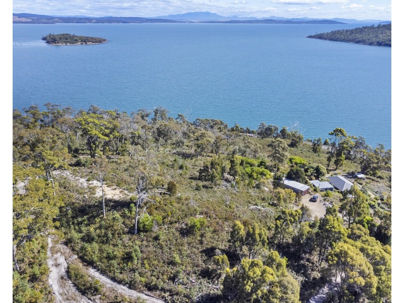 5531 Arthur Highway, Eaglehawk Neck TAS 7179