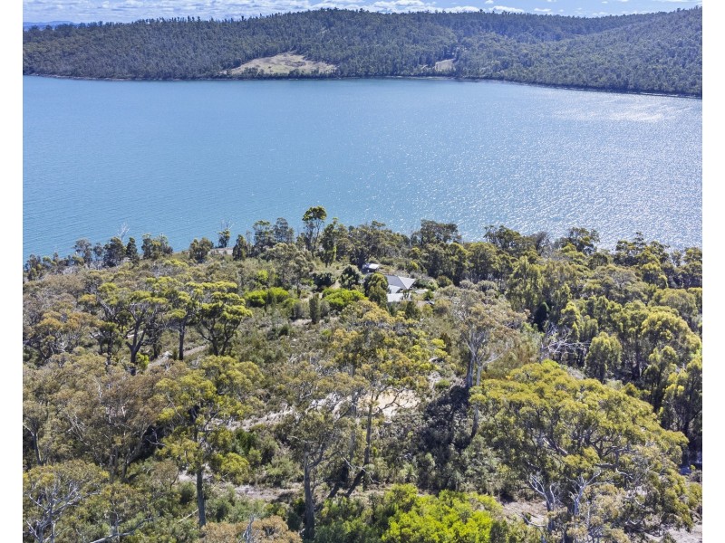 5531 Arthur Highway, Eaglehawk Neck TAS 7179