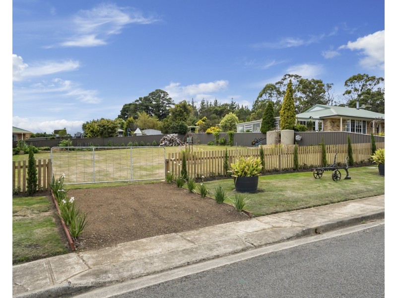 45 Roberts Street, Triabunna TAS 7190