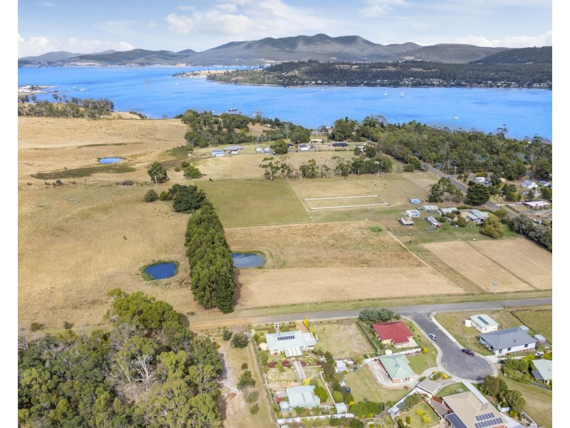 45 Roberts Street, Triabunna TAS 7190