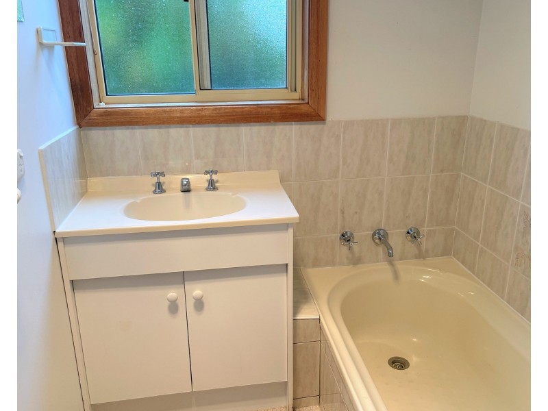 1/50 Charles Street, Orford TAS 7190