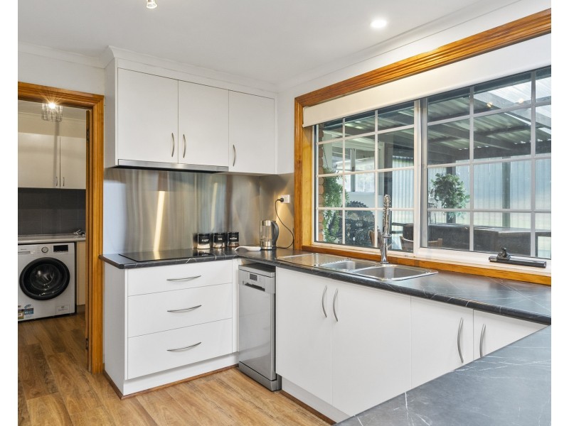 1894 Buckland Road, Woodsdale TAS 7120