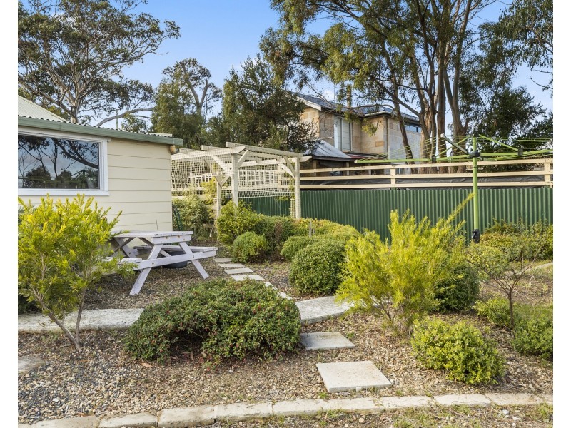 35 Booth Street, Dunalley TAS 7177