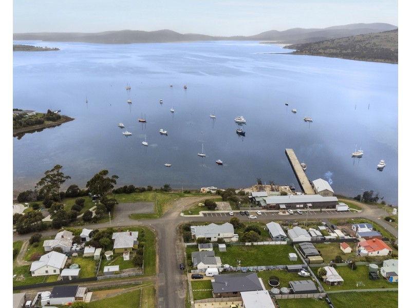 15 Imlay Street, Dunalley TAS 7177