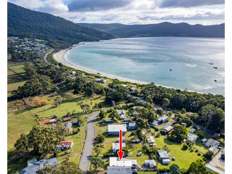 21 Tasmans Arch Road, Eaglehawk Neck TAS 7179
