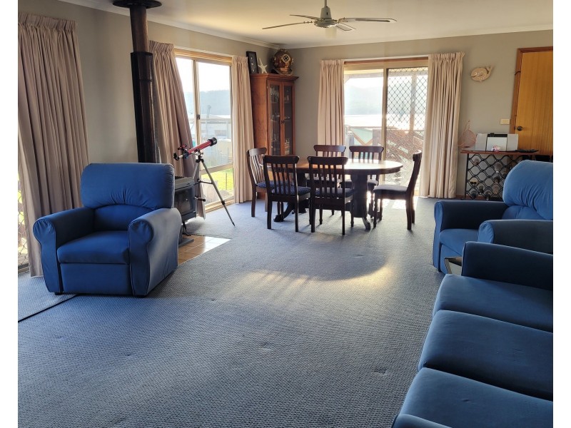 25 Wedge Avenue, White Beach TAS 7184