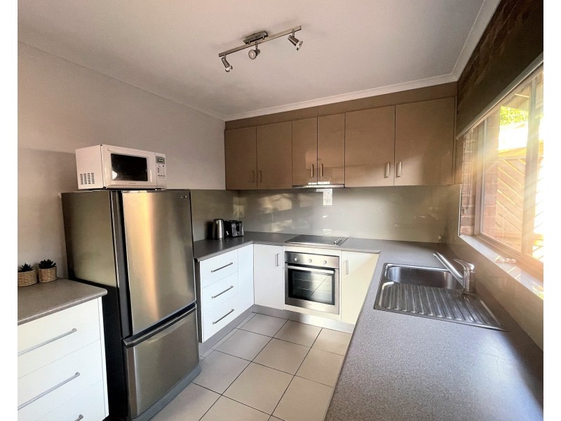 1/40 St Helens Street, Lindisfarne TAS 7015