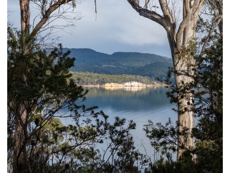 113 Sympathy Point Road, Taranna TAS 7180