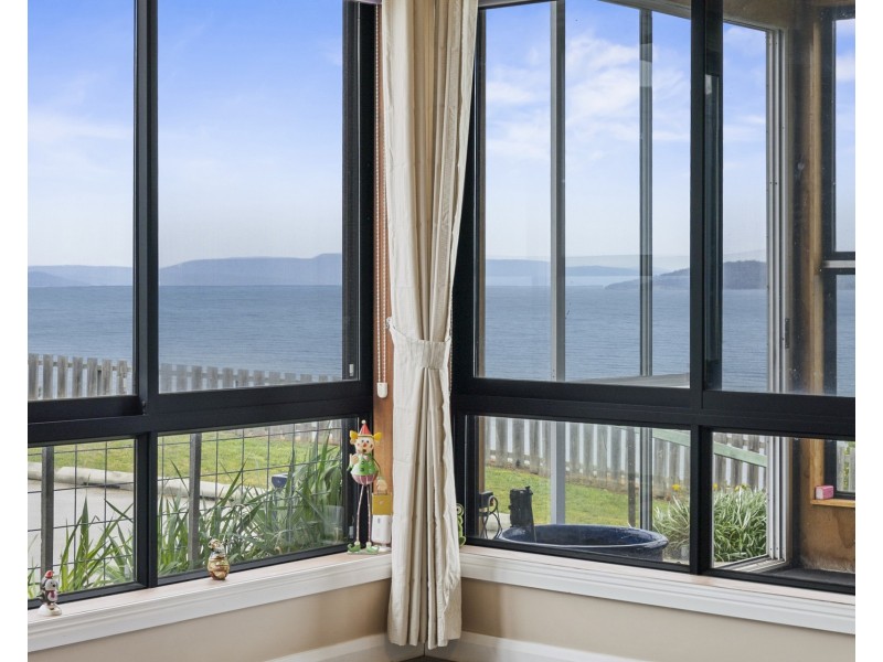 9 Linden Road, Primrose Sands TAS 7173