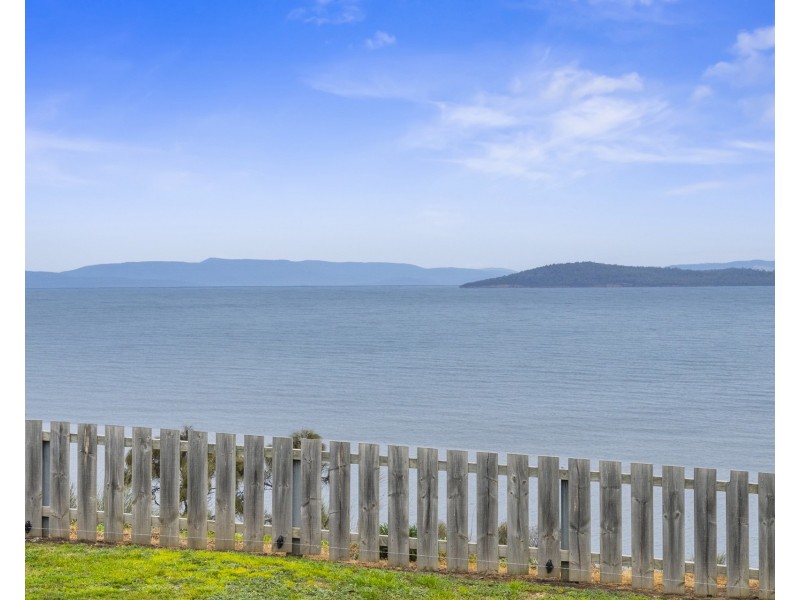 9 Linden Road, Primrose Sands TAS 7173