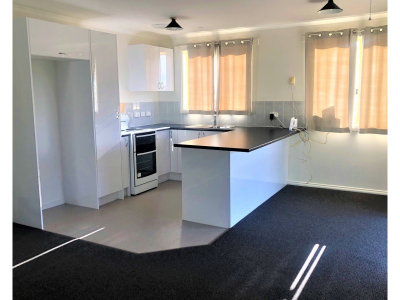 2/50 Charles Street, Orford TAS 7190