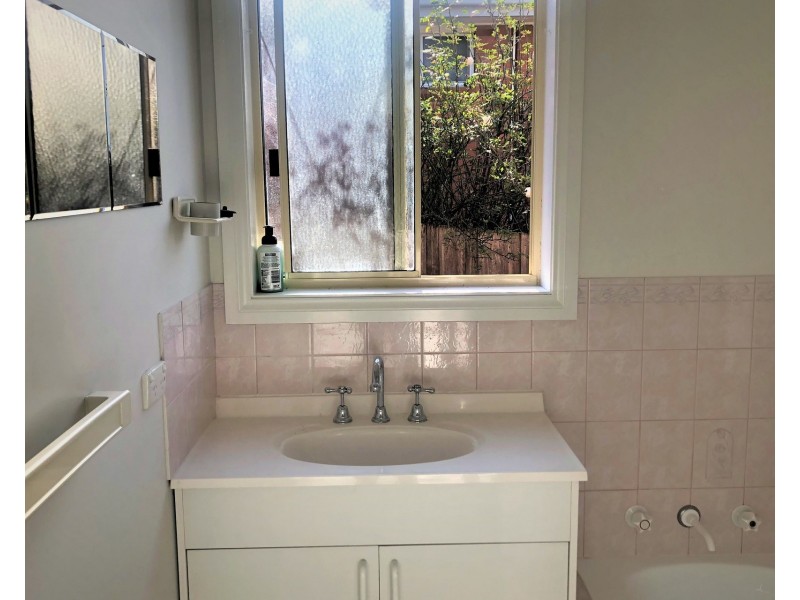 2/50 Charles Street, Orford TAS 7190