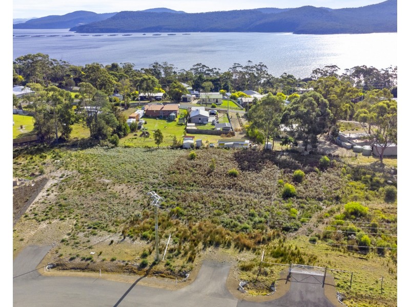 15 Anbria Drive, White Beach TAS 7184