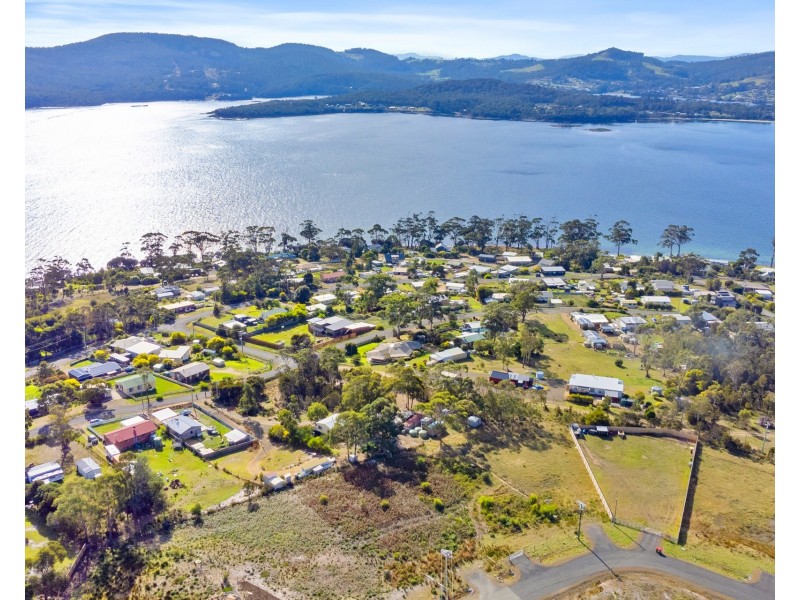 15 Anbria Drive, White Beach TAS 7184