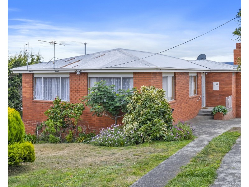 33 Midway Point Esplanade, Midway Point TAS 7171
