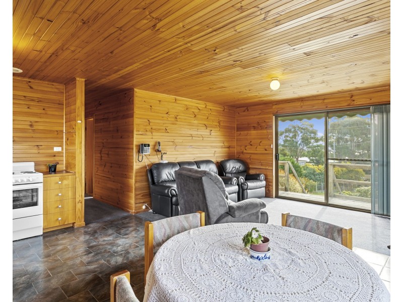 19 Fox Avenue, White Beach TAS 7184
