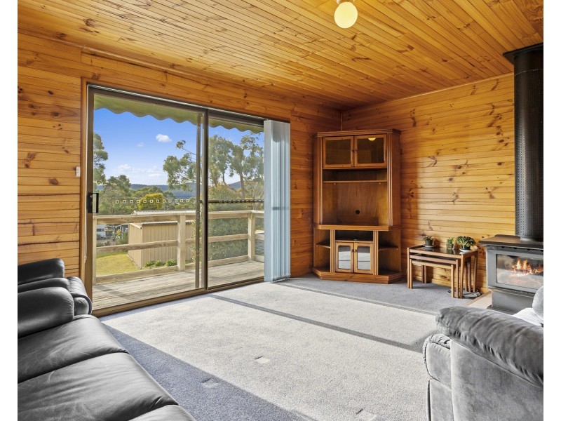 19 Fox Avenue, White Beach TAS 7184