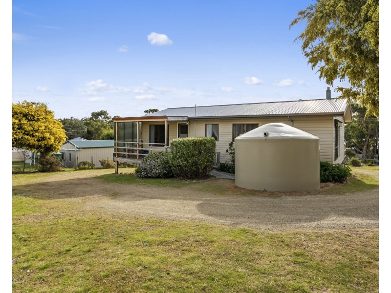 19 Fox Avenue, White Beach TAS 7184