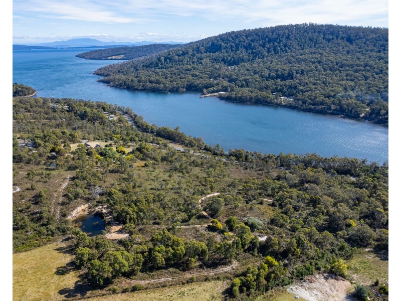 5219 Arthur Highway, Eaglehawk Neck TAS 7179