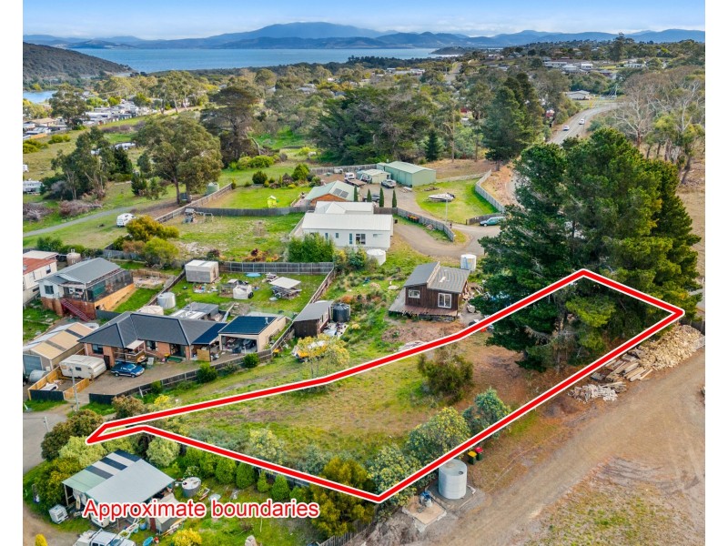 58 Erle Street, Carlton River TAS 7173