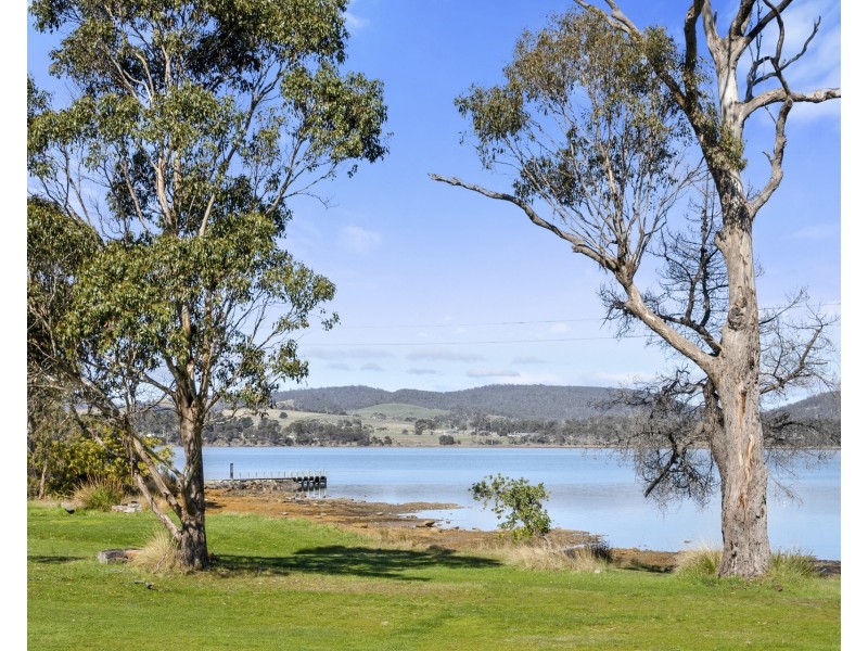 14 Cliffords Road, Saltwater River TAS 7186