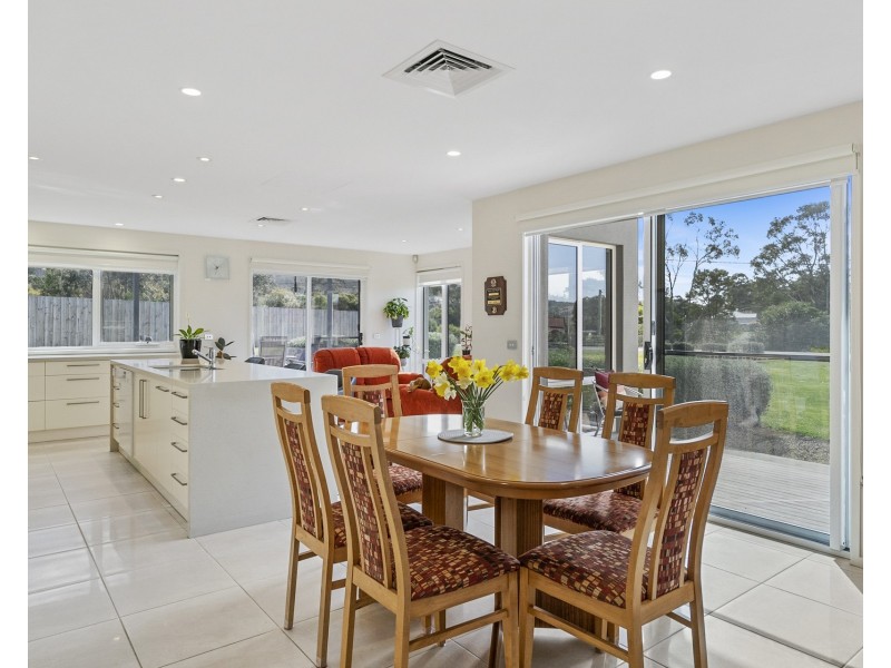 154 Arthur Highway, Dunalley TAS 7177