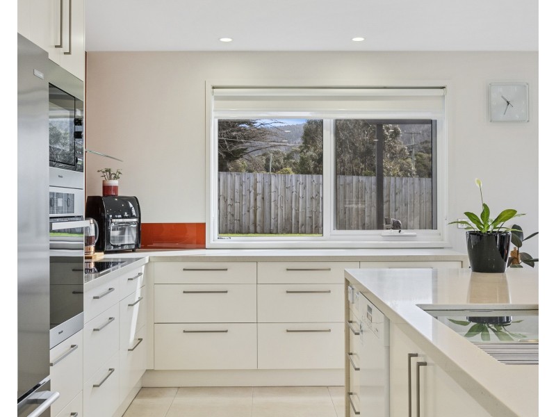 154 Arthur Highway, Dunalley TAS 7177