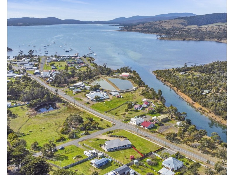 154 Arthur Highway, Dunalley TAS 7177