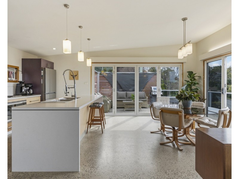 2 Caribbean Court, Eaglehawk Neck TAS 7179