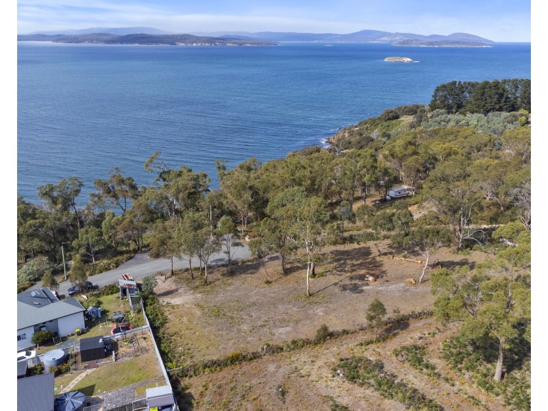 1/2 Tern Circle, Primrose Sands TAS 7173